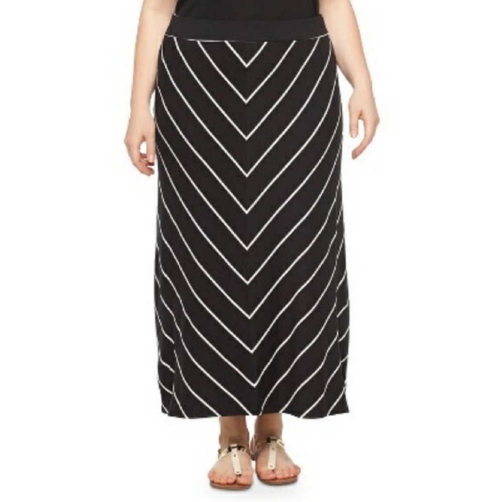 Ava and Viv Black White Maxi Skirt Plus Size X 14W